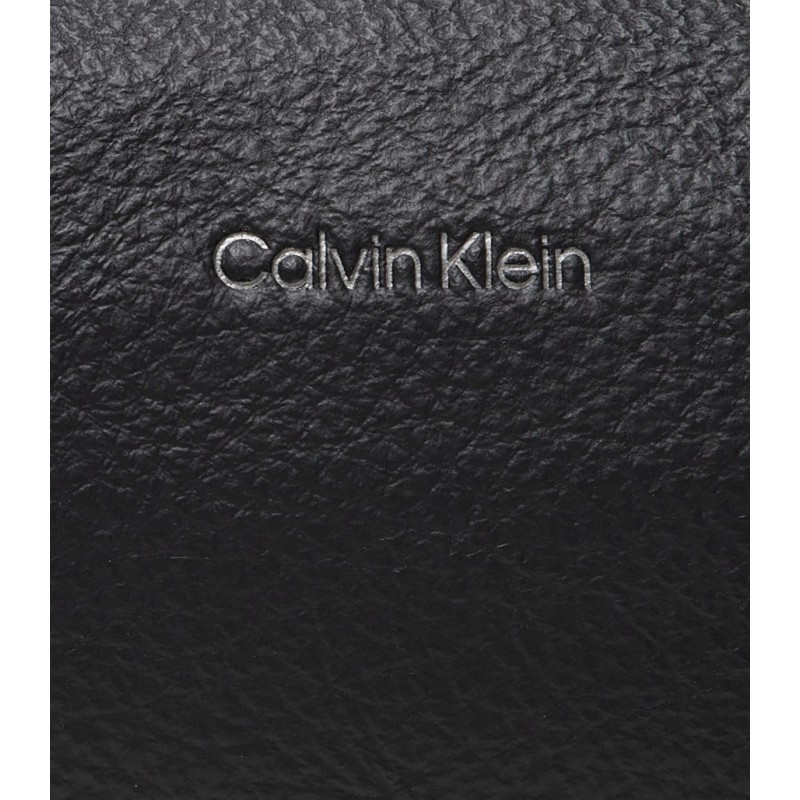 Pochette Calvin Klein