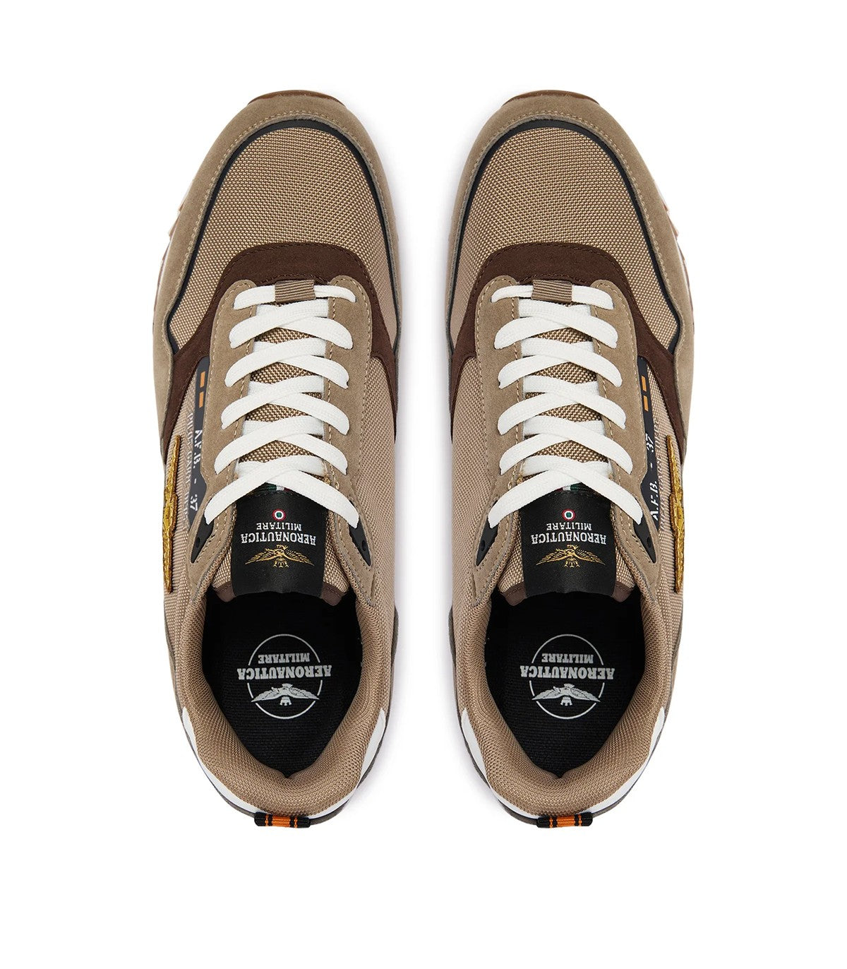 Sneakers con patch AM e aquila Aeronaut